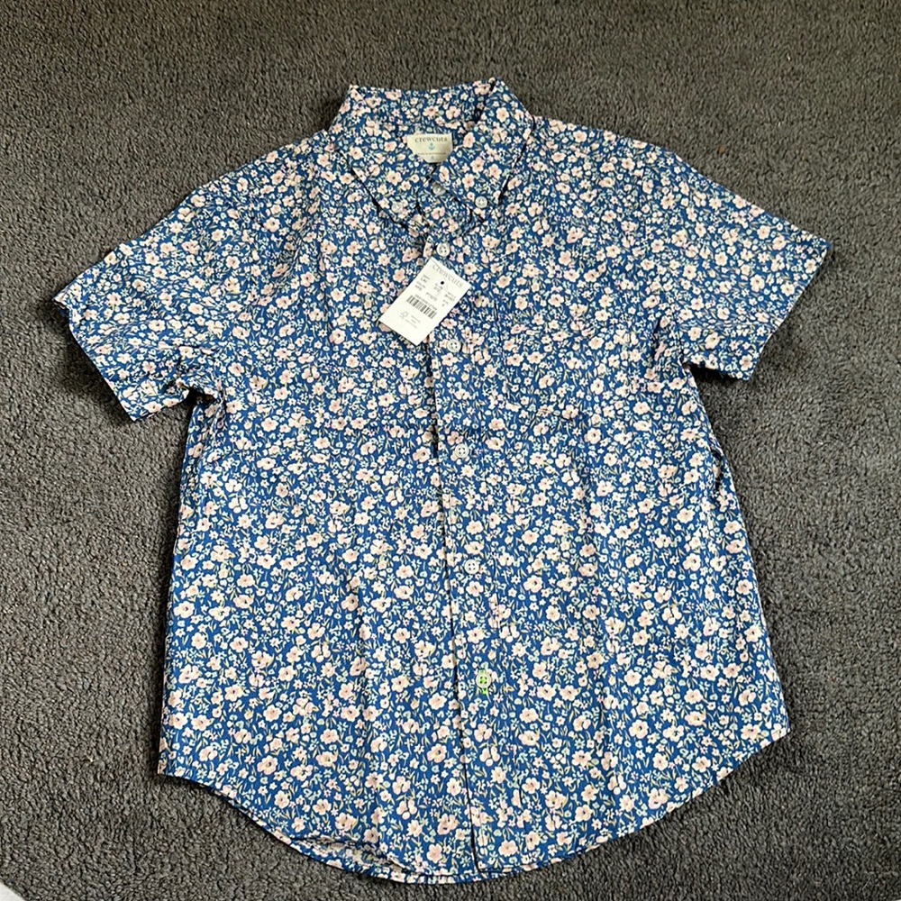 NWT short sleeve floral button down